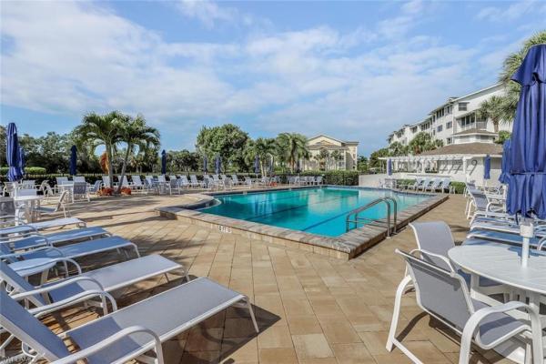 340 Horse Creek Dr #305, Naples, Florida 34110, image 1