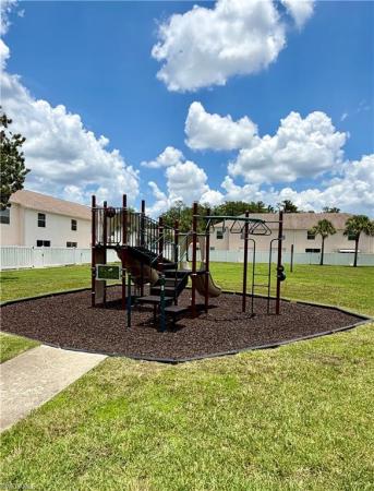 Forest Lake Townhomes, 3618 Pine Oak Cir #105, Fort Myers, Florida 33916, image 1