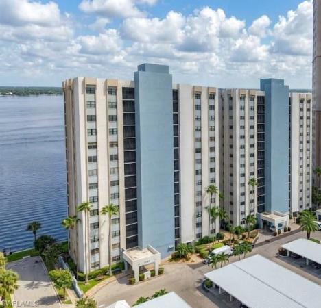 Sunset Vista, 1901 Clifford St #1003, Fort Myers, Florida 33901, image 2