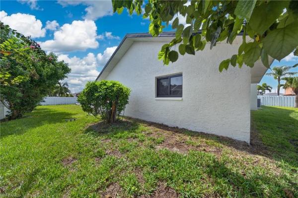 Cape Coral, 1408 49th St, Cape Coral, Florida 33914, image 3