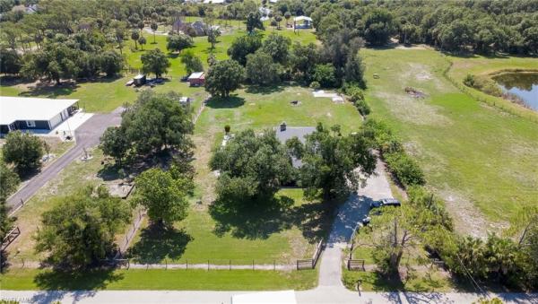 North Fort Myers No HOA, 19250 Tammy Ln, North Fort Myers, Florida 33917, image 3