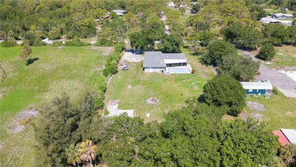 North Fort Myers No HOA, 19250 Tammy Ln, North Fort Myers, Florida 33917, image 2