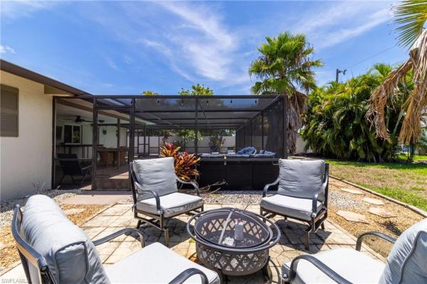 Cape Coral, 542 33rd Ter, Cape Coral, Florida 33904, image 1