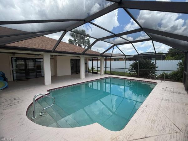 Cape Coral, 3923 10th Pl, Cape Coral, Florida 33904, image 2
