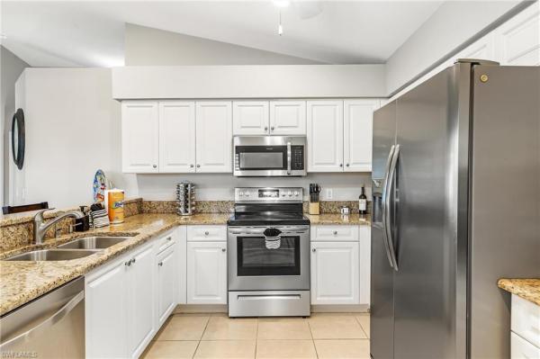 Cape Coral, 2014 25th Pl, Cape Coral, Florida 33993, image 3