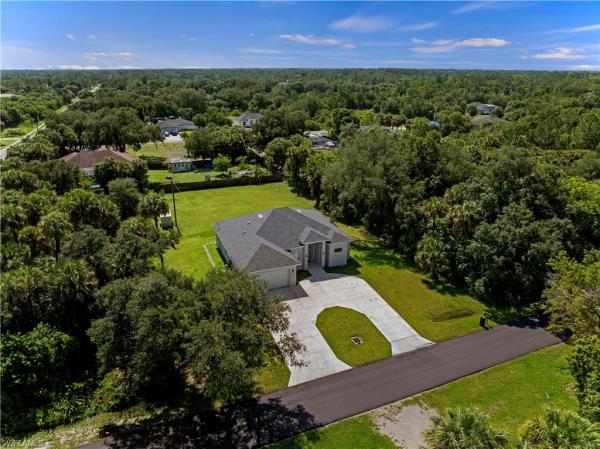 Lehigh Acres, 520 Cortez Ave, Lehigh Acres, Florida 33972, image 1