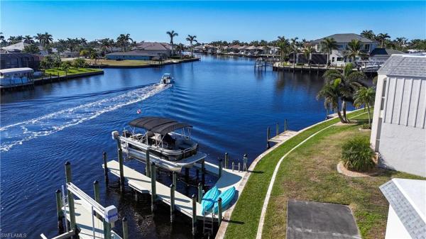 Bimini Place, 304 Tudor Dr #7, Cape Coral, Florida 33904, image 3