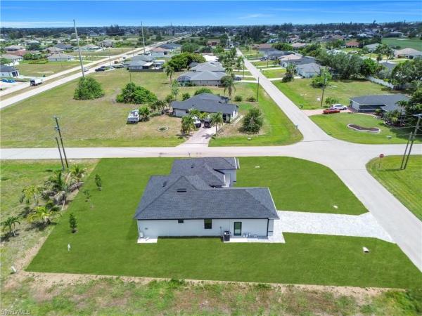 Cape Coral Residential, 1701 24th Pl, Cape Coral, Florida 33993, image 3