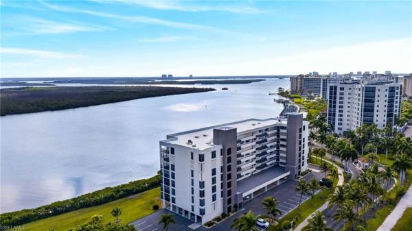 The Palms Of Bay Beach, 4203 Bay Beach Ln #3E, Fort Myers Beach, Florida 33931, image 2