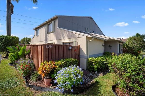 The Village Of Cedarbend, 5272 Cedarbend Dr #1, Fort Myers, Florida 33919, image 2