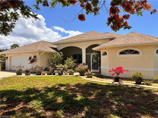 Cape Coral, 2916 Van Buren Pkwy, Cape Coral, Florida 33993, image 3
