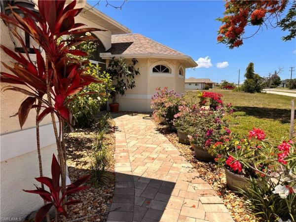 Cape Coral, 2916 Van Buren Pkwy, Cape Coral, Florida 33993, image 2