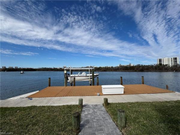 Laguna Shores, 8065 Lagoon Rd, Fort Myers Beach, Florida 33931, image 2