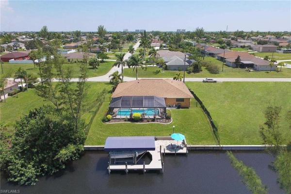 Cape Coral, 1403 40th Ter, Cape Coral, Florida 33914, image 2