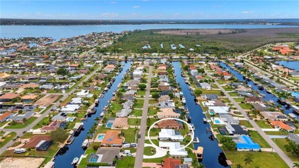 Cape Coral, 5240 2nd Pl, Cape Coral, Florida 33914, image 3