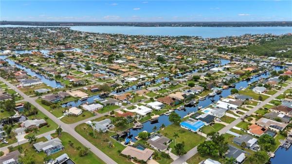 Cape Coral, 5240 2nd Pl, Cape Coral, Florida 33914, image 2