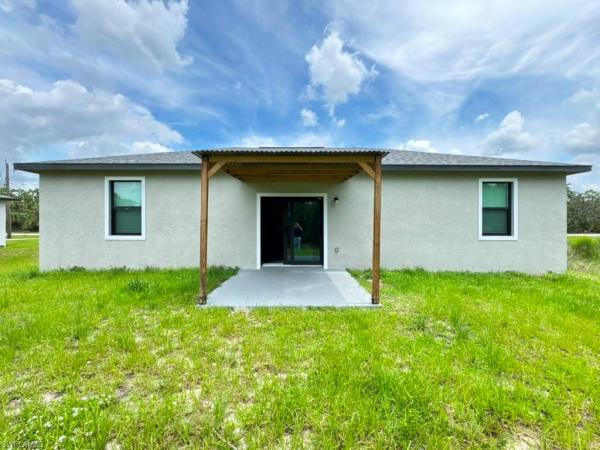 Lehigh Acres, 537 Greenbriar Blvd, Lehigh Acres, Florida 33972, image 1