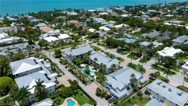 Coconut Grove At Olde Naples, 248 S 4th Ave #D201, Naples, Florida 34102, image 1