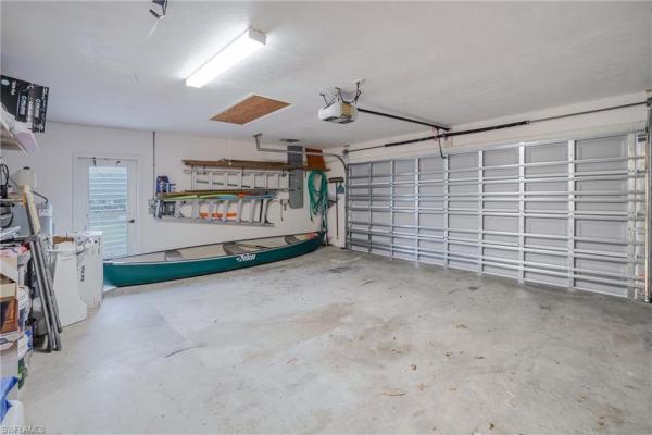 Cape Coral, 105 39th Pl, Cape Coral, Florida 33991, image 2