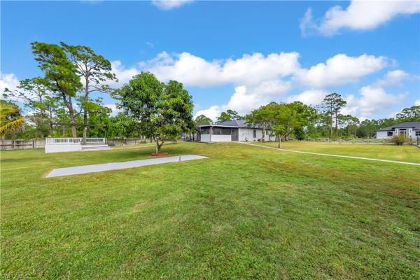 Lehigh Acres, 909 Williams Ave, Lehigh Acres, Florida 33972, image 2