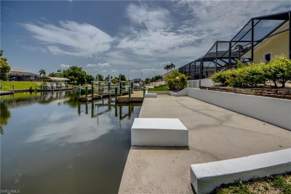 Cape Coral, 715 33rd Ter, Cape Coral, Florida 33904, image 3