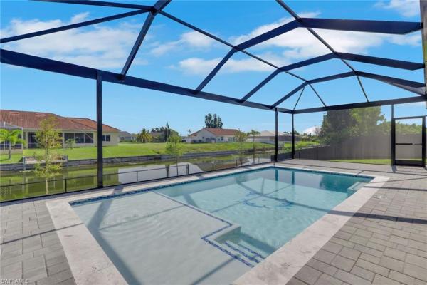 Cape Coral, 407 16th St, Cape Coral, Florida 33990, image 2