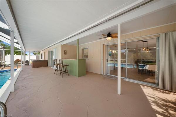 Fort Myers Villas, 2456 Chandler Ave, Fort Myers, Florida 33907, image 3