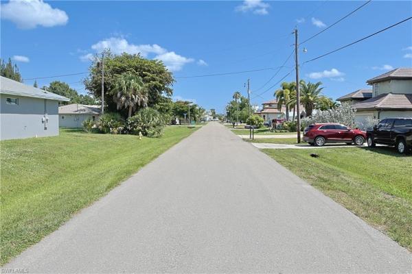 2115 Bahama Ave, Fort Myers, Florida 33905, image 2