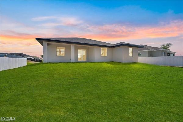 Lehigh Acres Residential, 3008 SW 23rd St, Lehigh Acres, Florida 33976, image 1