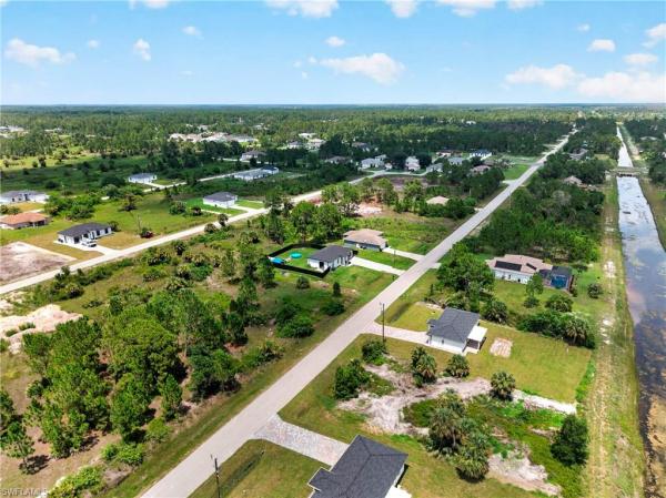 Lehigh Acres, 948 Candlelight Dr, Lehigh Acres, Florida 33974, image 1