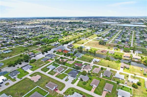 Cape Coral, 610 2nd Pl, Cape Coral, Florida 33993, image 1