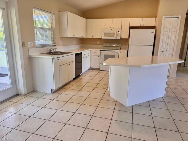 Cape Coral, 1209 39th St, Cape Coral, Florida 33914, image 3
