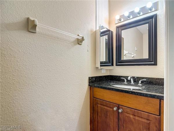 Cape Coral, 1726 Trafalgar Pkwy, Cape Coral, Florida 33991, image 3