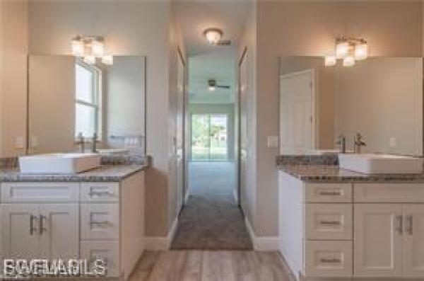 Cape Coral, 2118 35th Ln, Cape Coral, Florida 33909, image 2