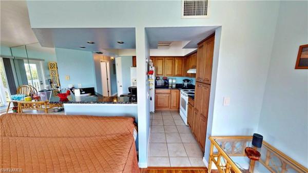 Kreamers, 8161 Moyer Ln, Bokeelia, Florida 33922, image 2