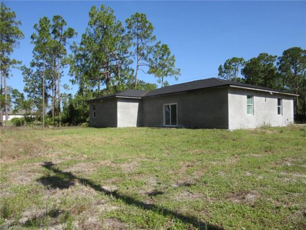 Lehigh Acres Residential, 702 15th St, Lehigh Acres, Florida 33972, image 2