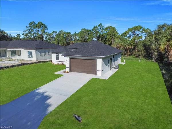 Lehigh Acres, 1405 Palmetto Ave, Lehigh Acres, Florida 33972, image 1