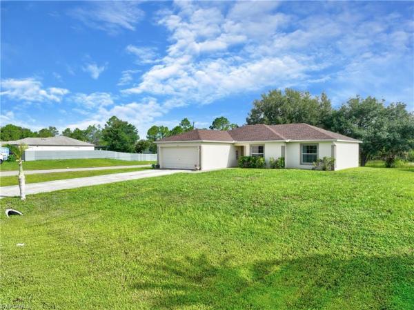 Greenbriar, 446 Windermere Dr, Lehigh Acres, Florida 33972, image 2