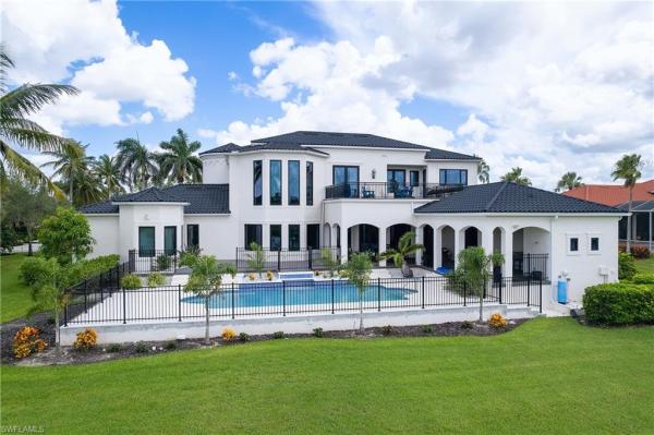 6921 Lake Devonwood Dr, Fort Myers, Florida 33908, image 2