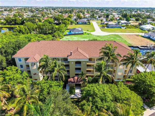 Island Cove Of Cape Coral, 1781 Four Mile Cove Pkwy #131, Cape Coral, Florida 33990, image 2