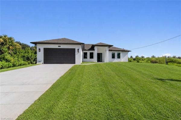 3804 Hyde Park Dr, Fort Myers, Florida 33905, image 3