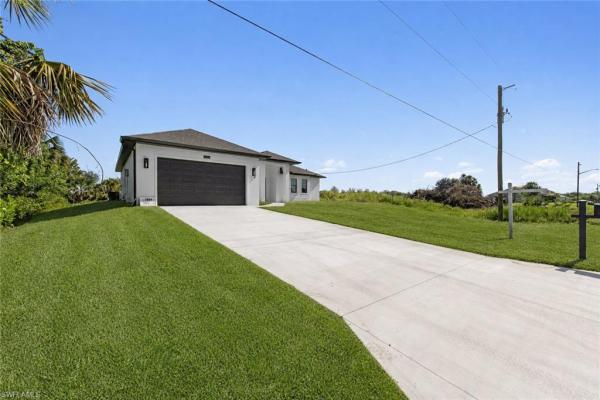 3804 Hyde Park Dr, Fort Myers, Florida 33905, image 2