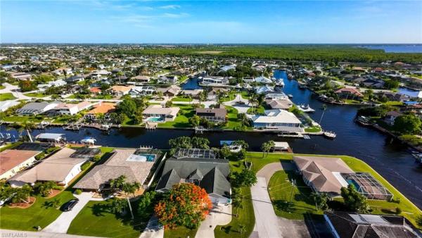 Cape Coral, 2328 27th St, Cape Coral, Florida 33904, image 3