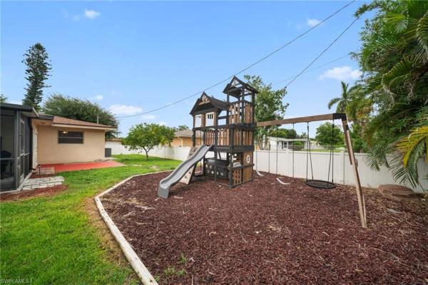Tanglewood, 1444 W Covington Cir, Fort Myers, Florida 33919, image 2