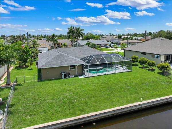 Cape Coral, 2526 19th Pl, Cape Coral, Florida 33904, image 2