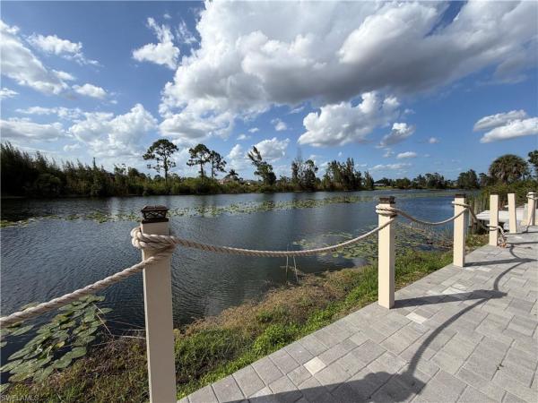 Cape Coral, 2633 24th St, Cape Coral, Florida 33993, image 3