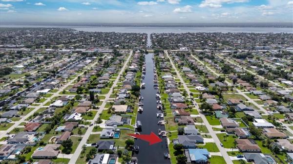 Cape Coral, 1157 32nd Ter, Cape Coral, Florida 33904, image 1