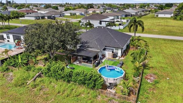 Cape Coral Residential, 2523 Juanita Pl, Cape Coral, Florida 33993, image 2