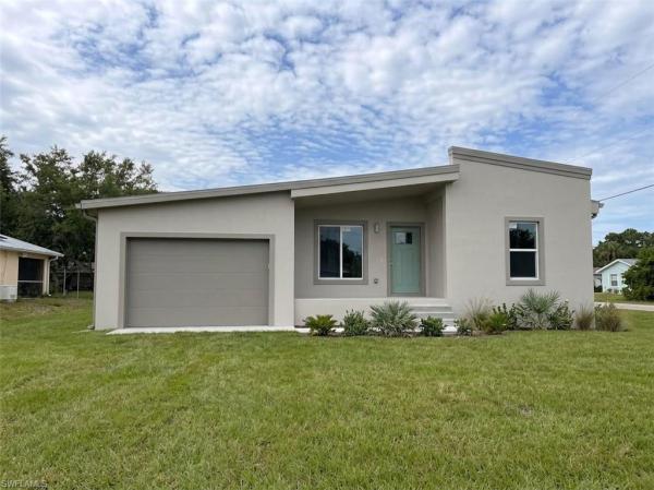 Lehigh Acres, 2819 SW 42nd St, Lehigh Acres, Florida 33976, image 1