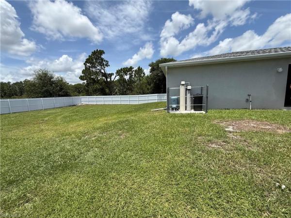 Greenbriar, 557 Oakshire Ln, Lehigh Acres, Florida 33972, image 3